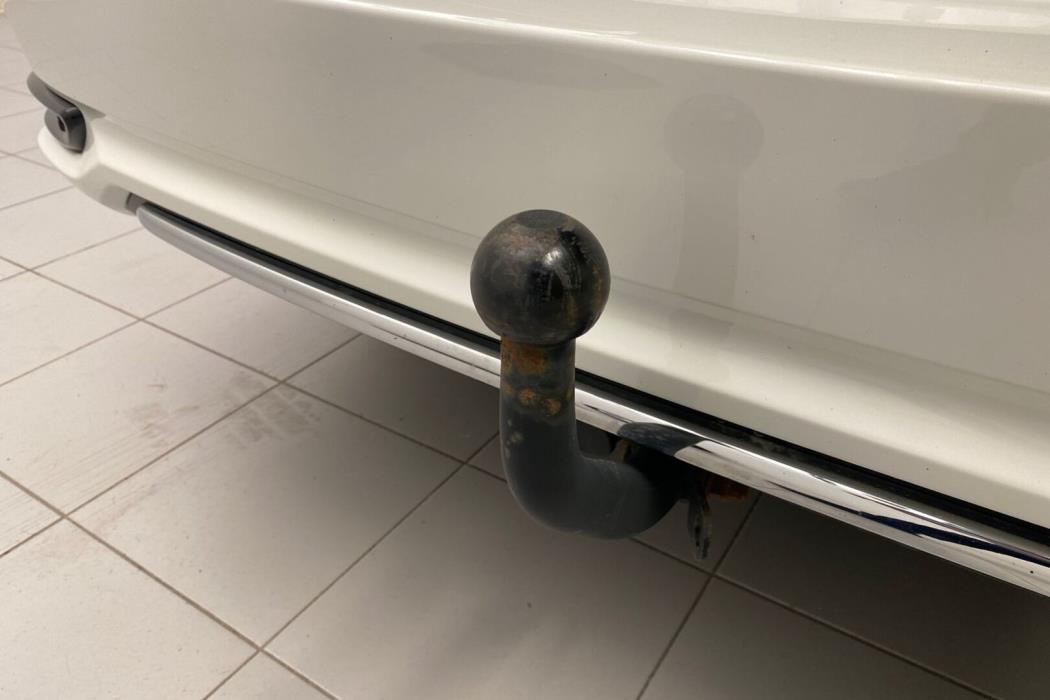 TOYOTA Auris 2018
