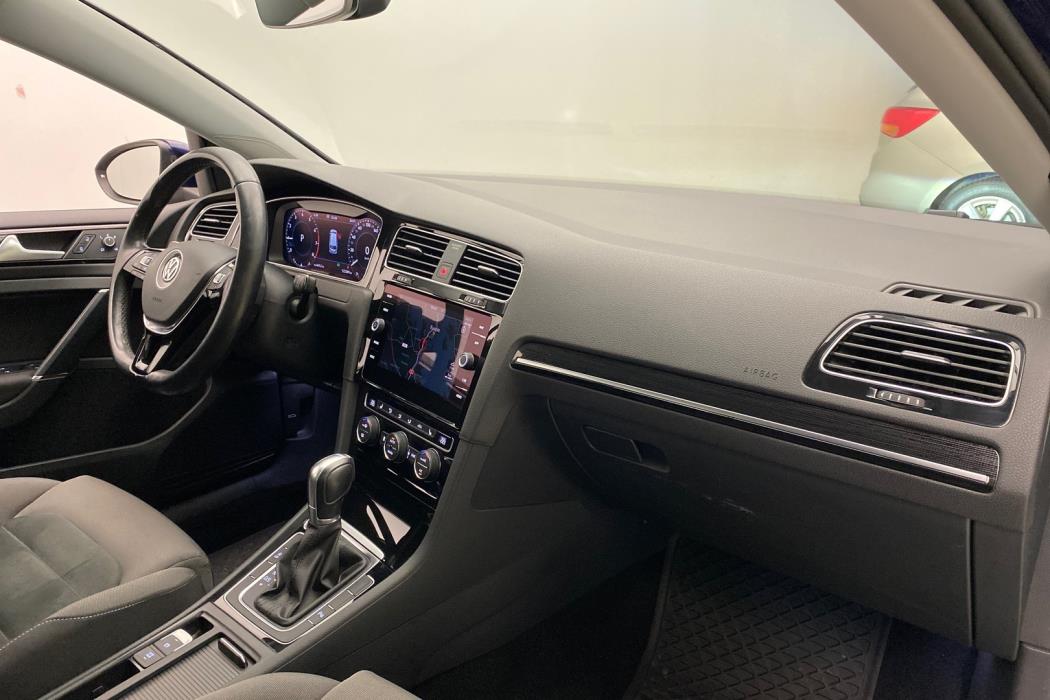 VOLKSWAGEN Golf 2019