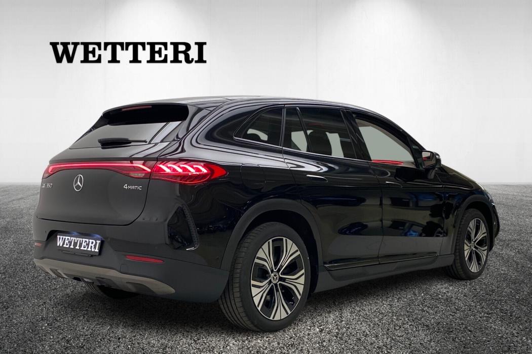 MERCEDES-BENZ EQE SUV 2026