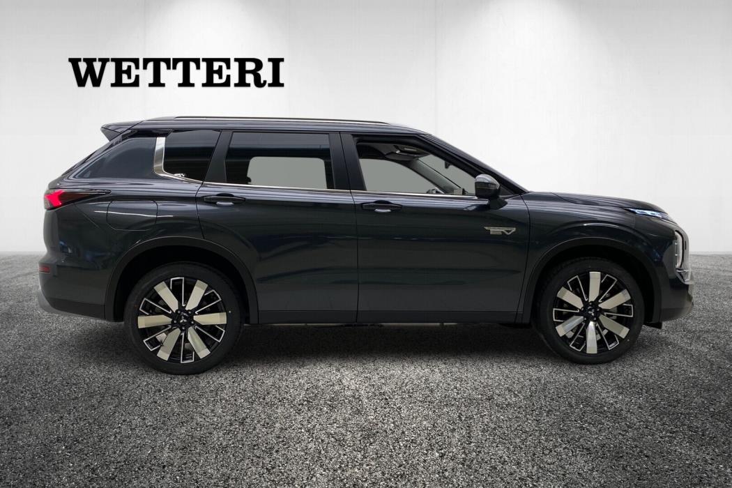 MITSUBISHI Outlander 2025