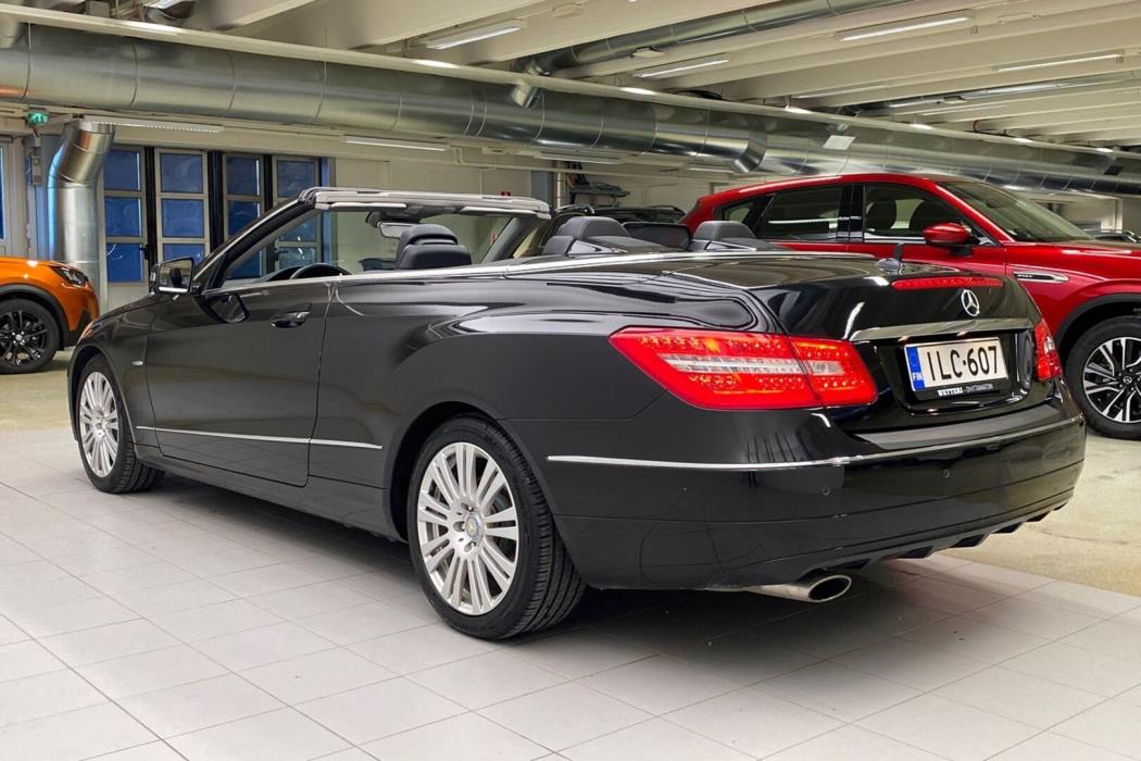 MERCEDES-BENZ E 2010