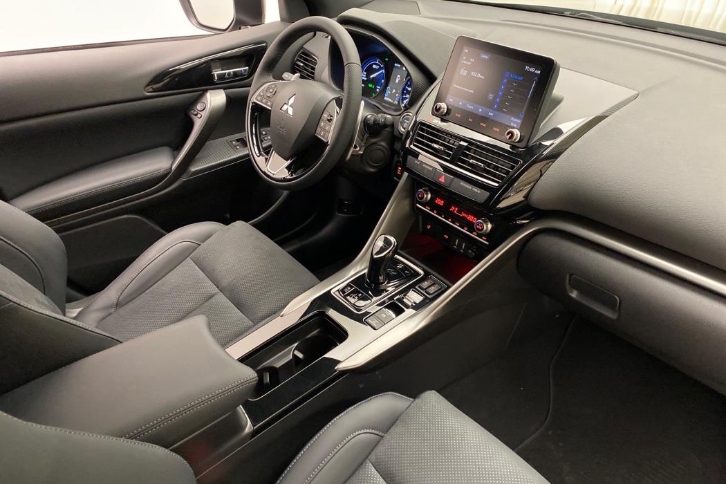 MITSUBISHI Eclipse Cross 2025