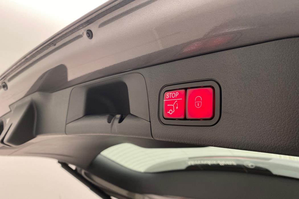 MERCEDES-BENZ EQB 2025