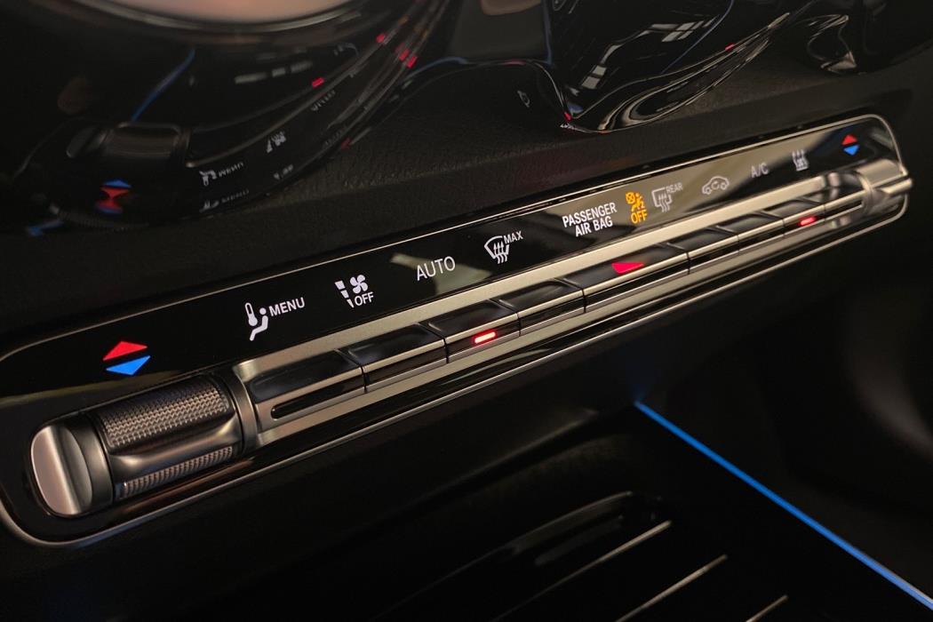 MERCEDES-BENZ EQB 2025