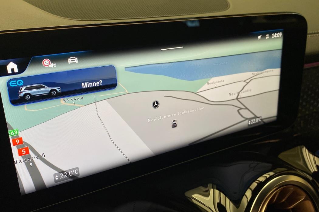 MERCEDES-BENZ EQB 2025