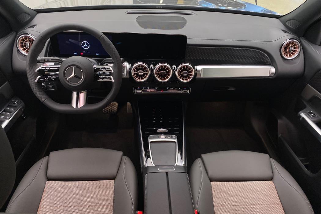 MERCEDES-BENZ EQB 2025