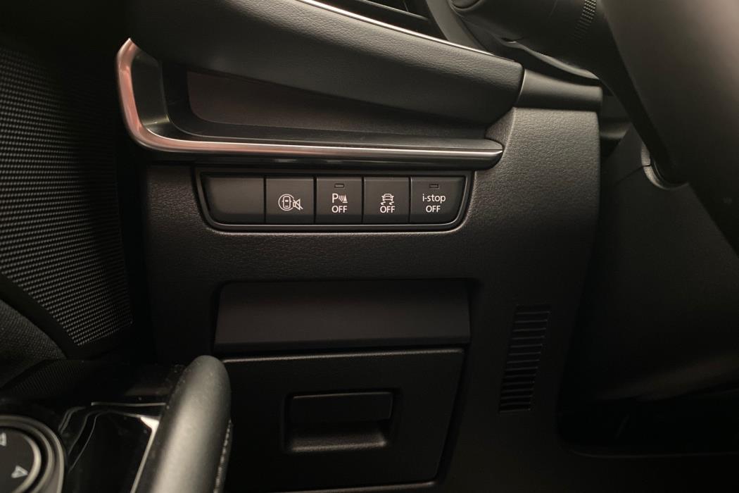 MAZDA Mazda3 2026