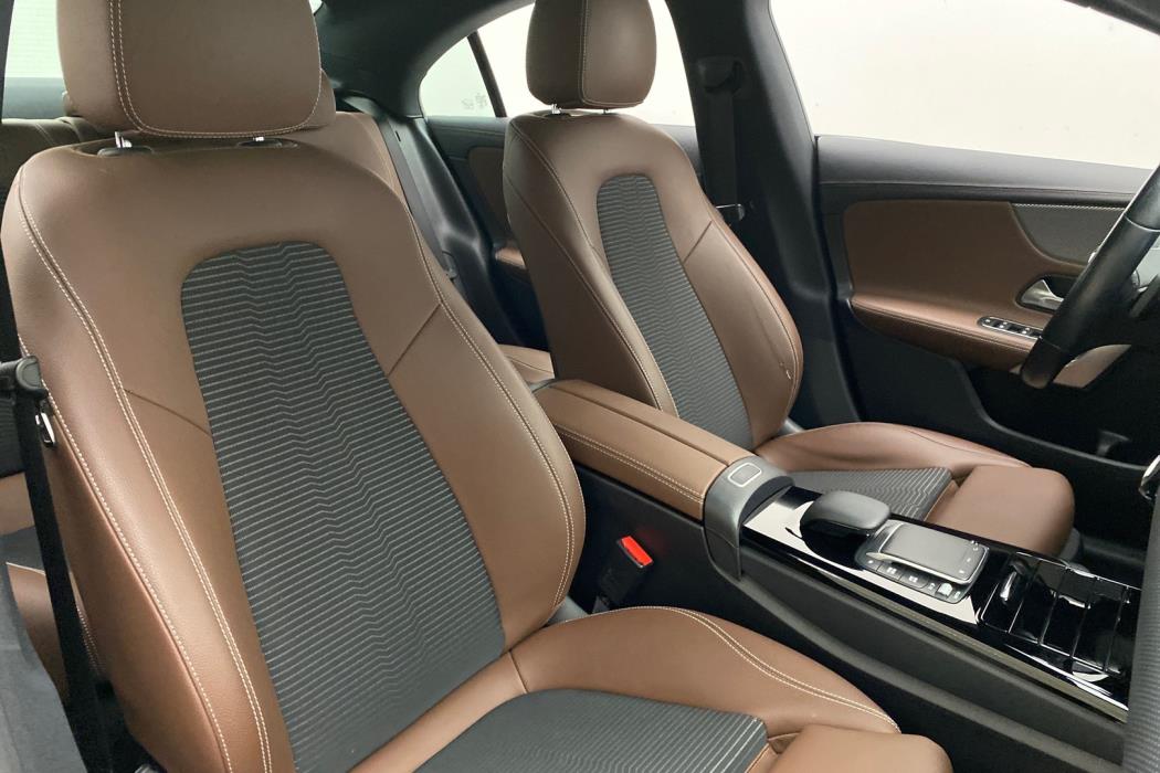 MERCEDES-BENZ CLA 2020