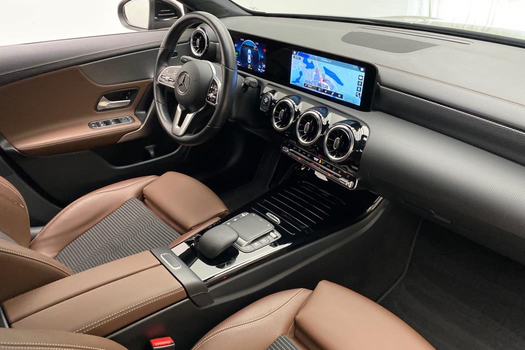 MERCEDES-BENZ CLA 2020