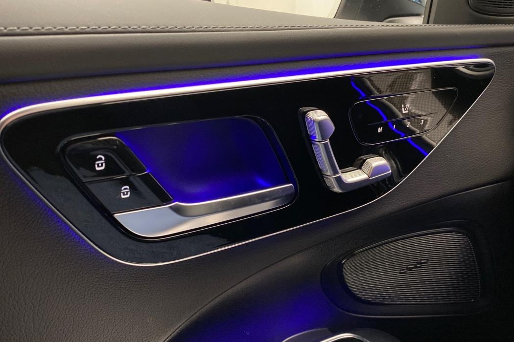 MERCEDES-BENZ C 2025