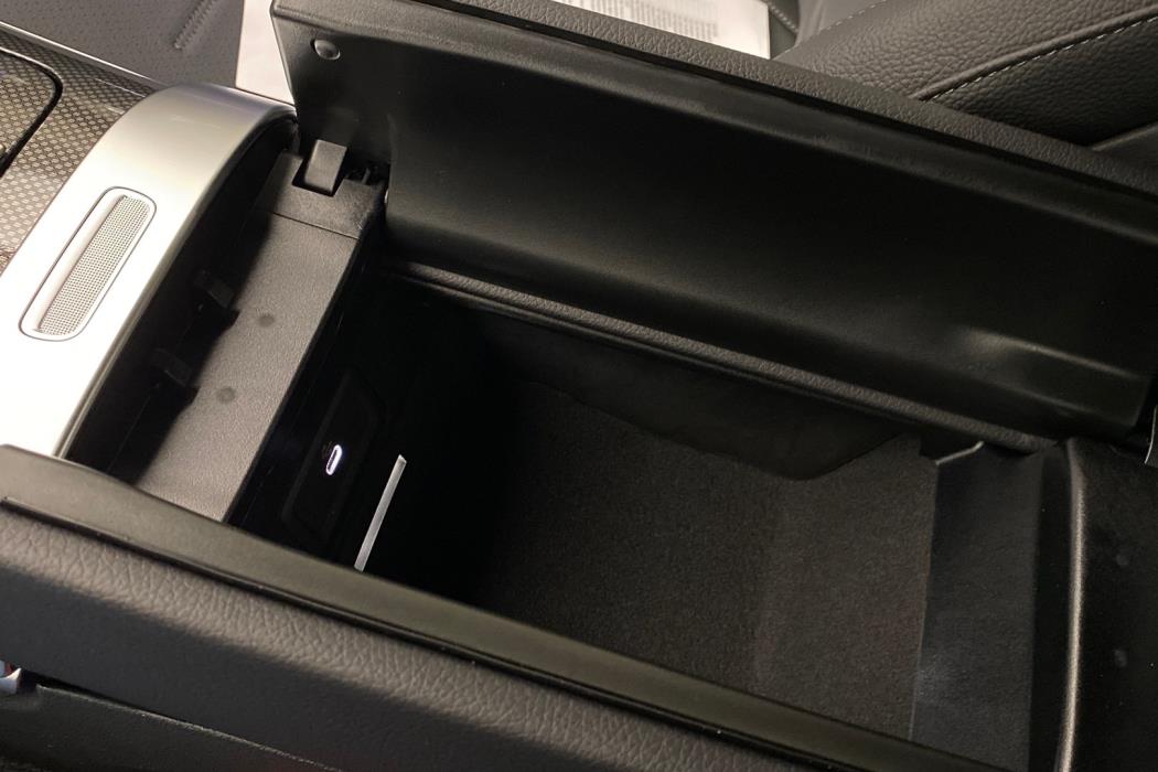 MERCEDES-BENZ C 2025