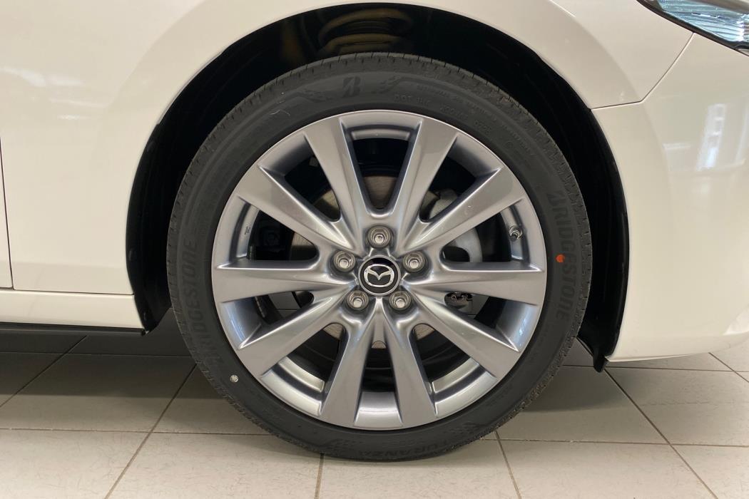 MAZDA Mazda3 2026