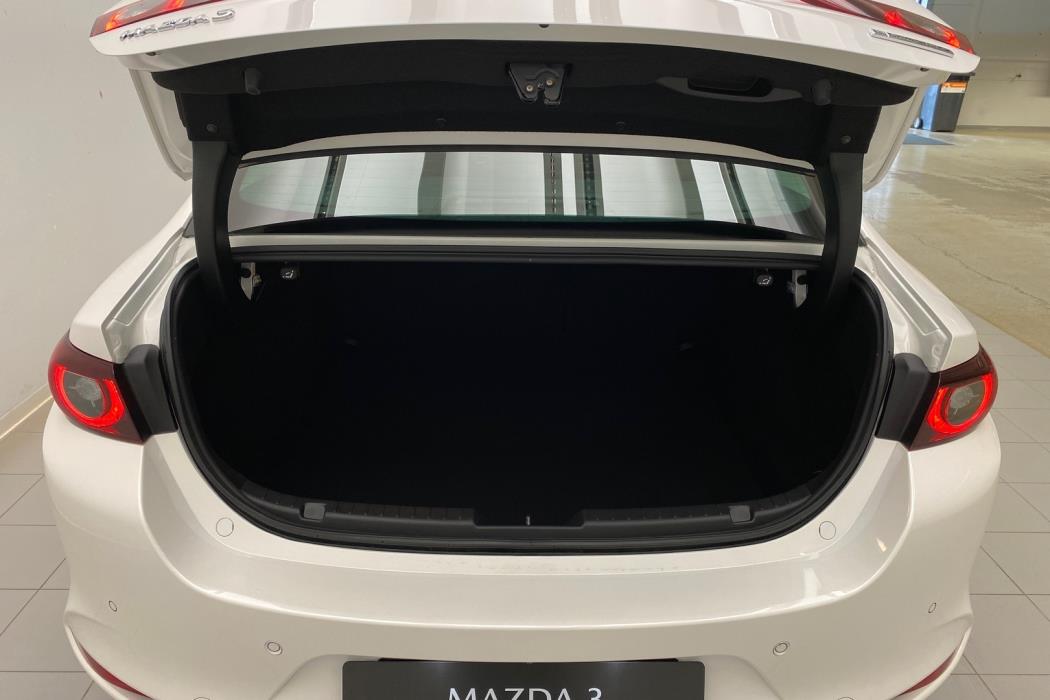 MAZDA Mazda3 2026