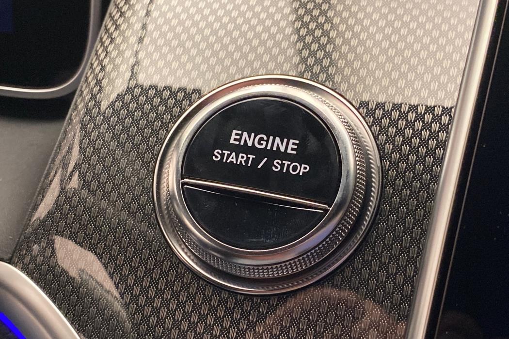 MERCEDES-BENZ GLC 2024