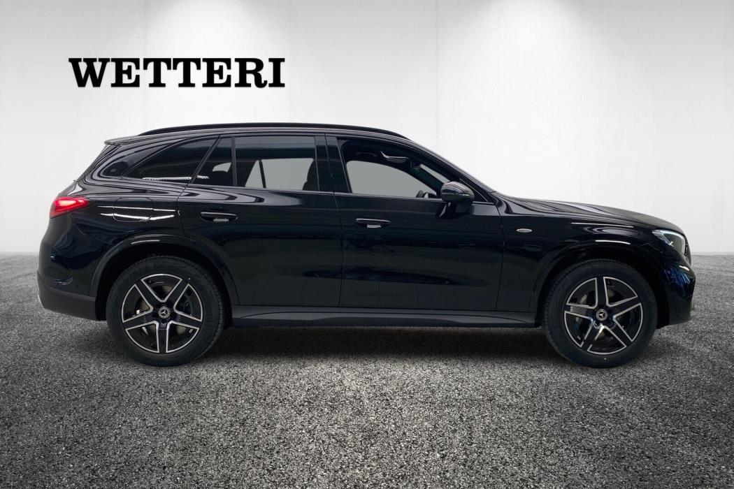 MERCEDES-BENZ GLC 2024