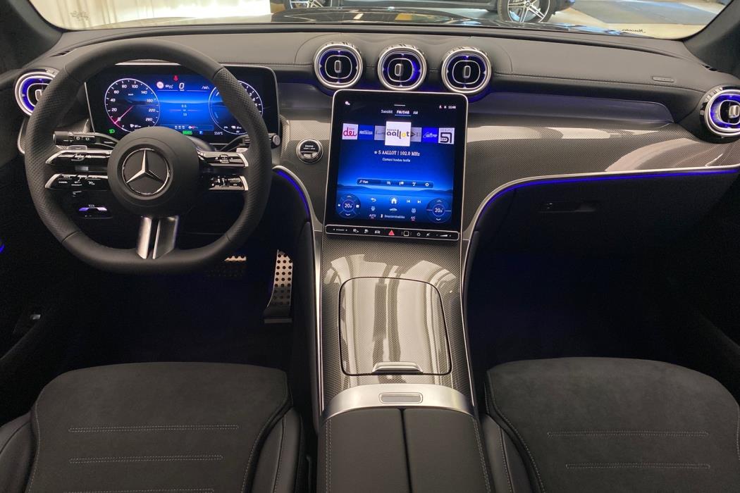 MERCEDES-BENZ GLC 2024