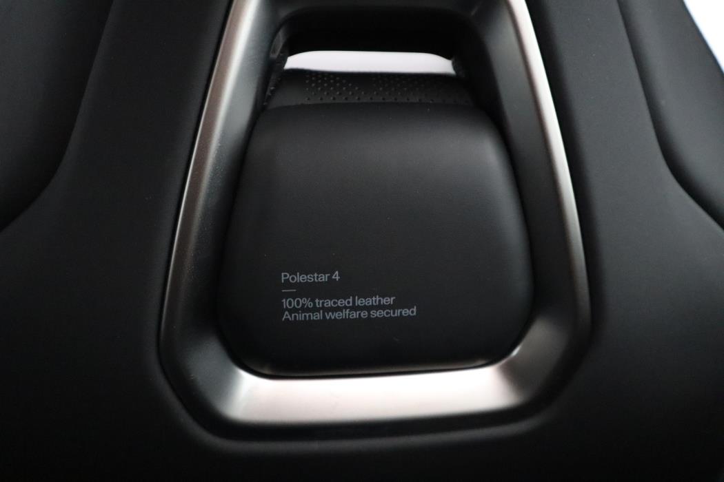 POLESTAR 4 2025
