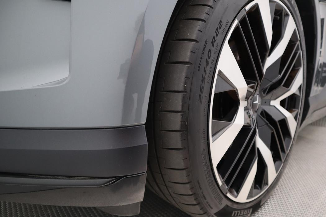 POLESTAR 4 2025