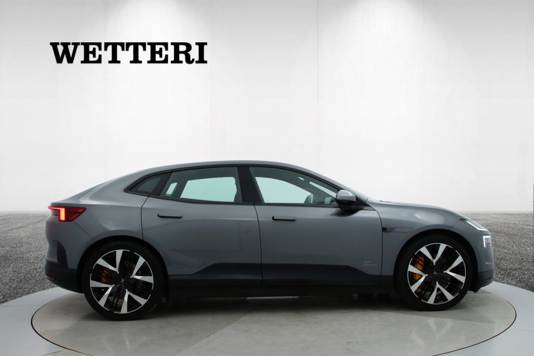 POLESTAR 4 2025