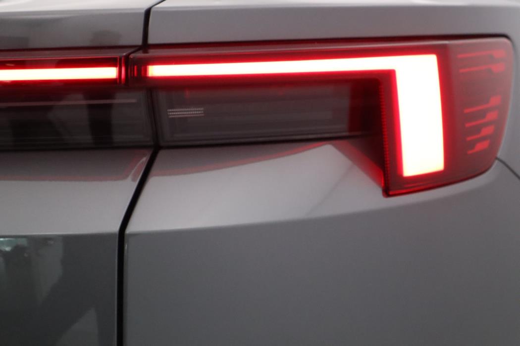 POLESTAR 4 2025