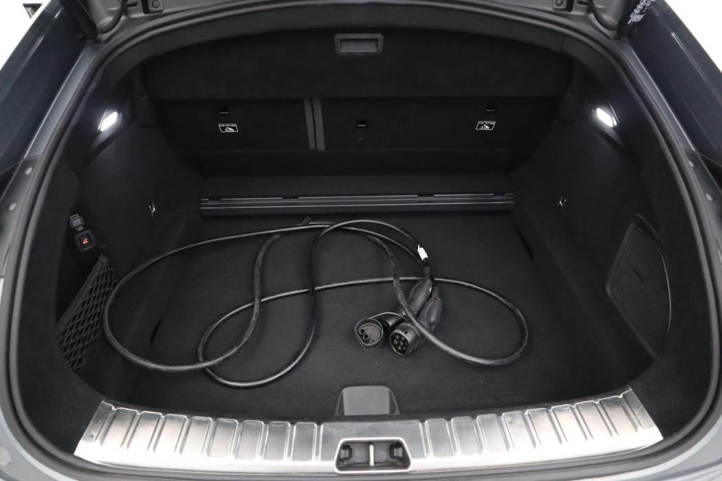 POLESTAR 4 2025