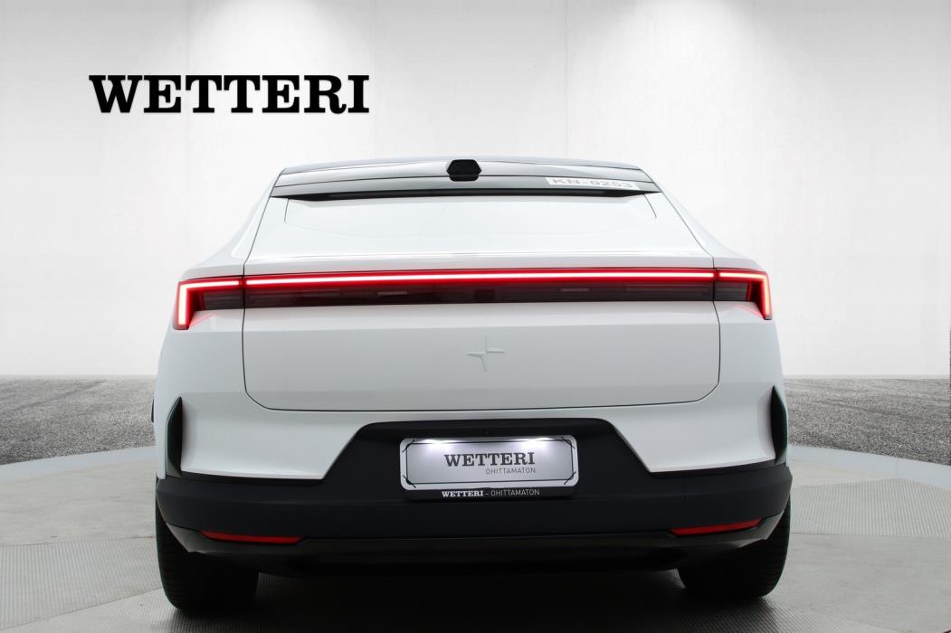 POLESTAR 4 2025