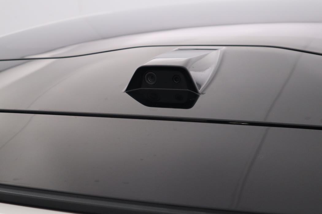 POLESTAR 4 2025
