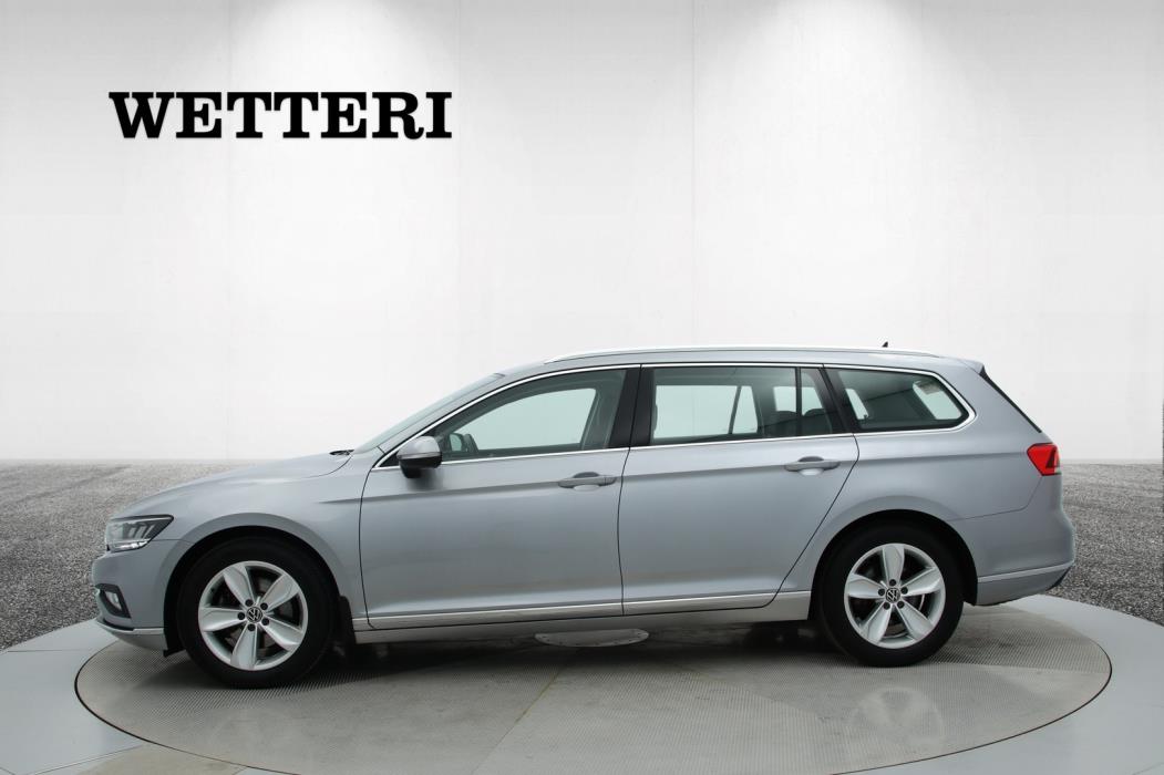 VOLKSWAGEN Passat 2021