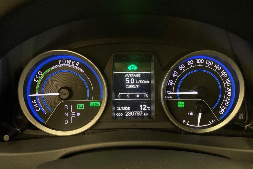 TOYOTA Auris 2013