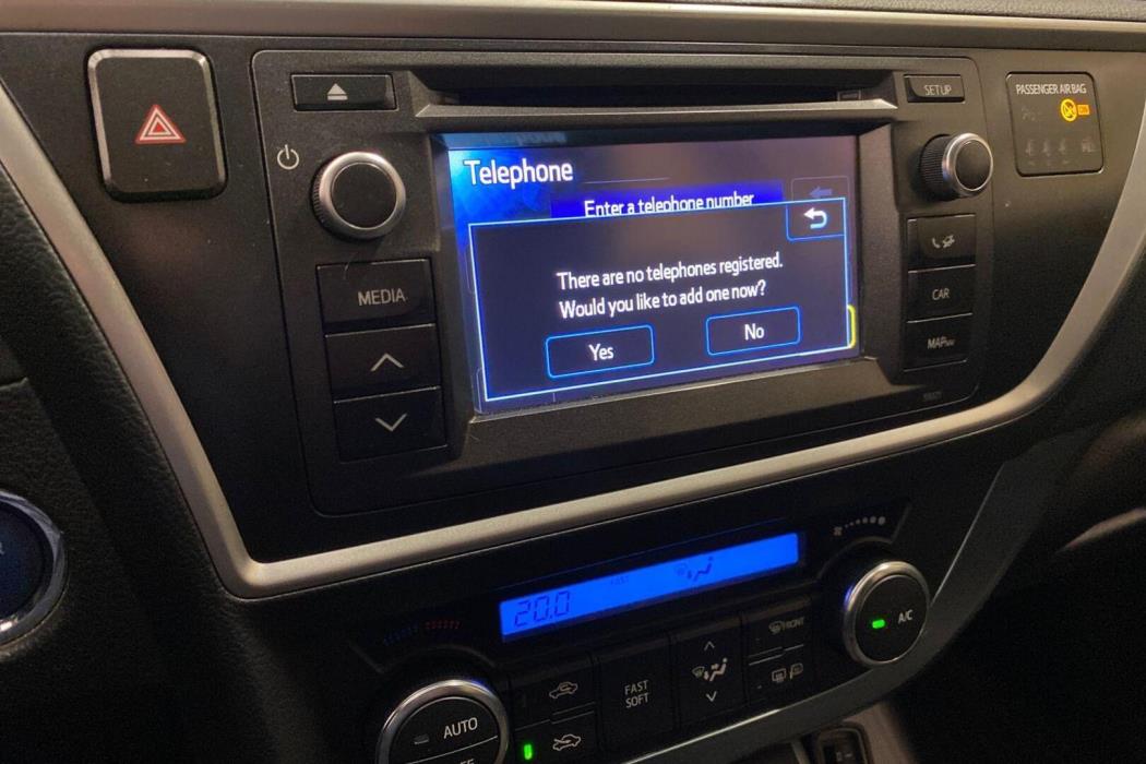 TOYOTA Auris 2013