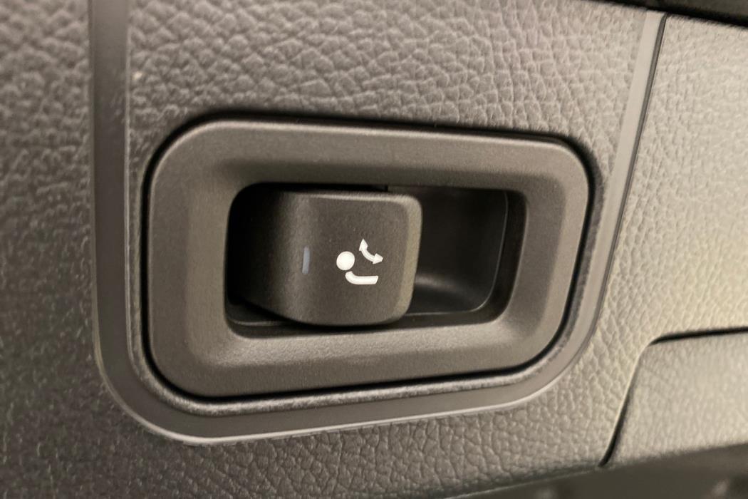 MERCEDES-BENZ CLA 2024