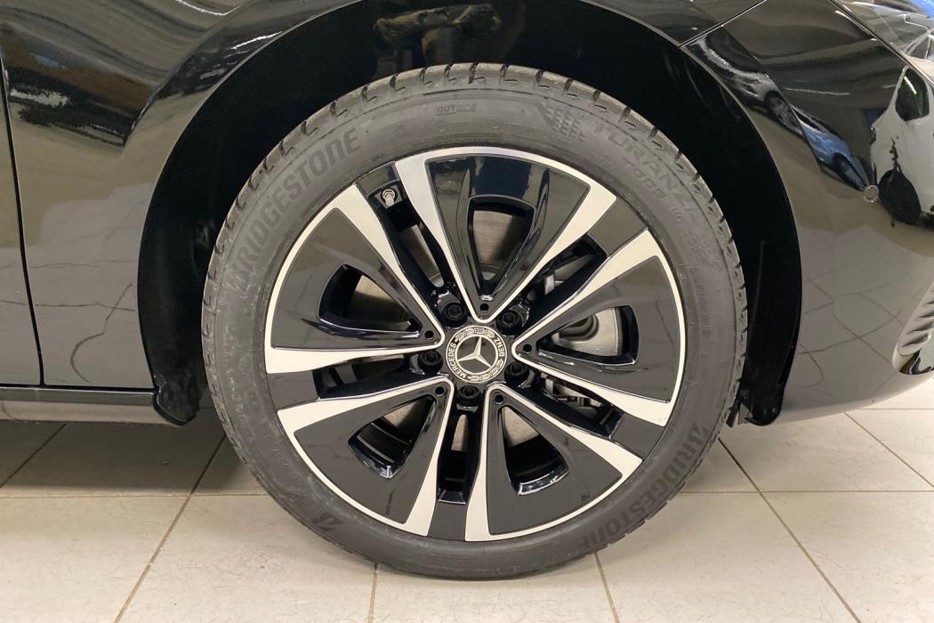 MERCEDES-BENZ CLA 2024