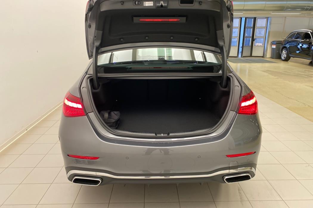 MERCEDES-BENZ C 2025