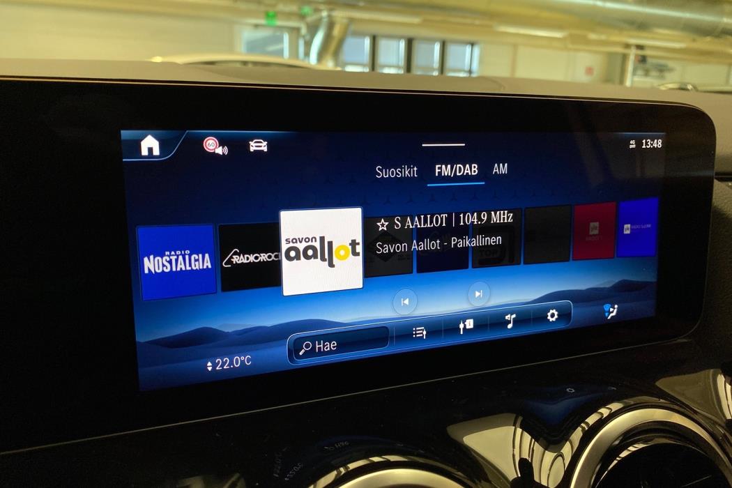 MERCEDES-BENZ GLA 2024