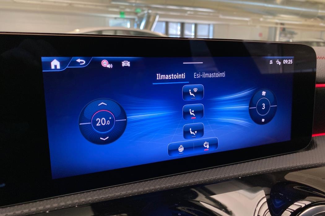 MERCEDES-BENZ CLA 2024