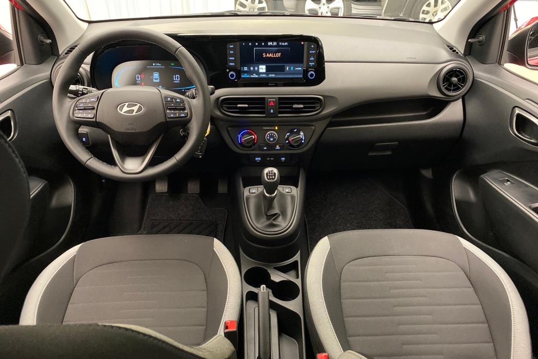 HYUNDAI i10 2025