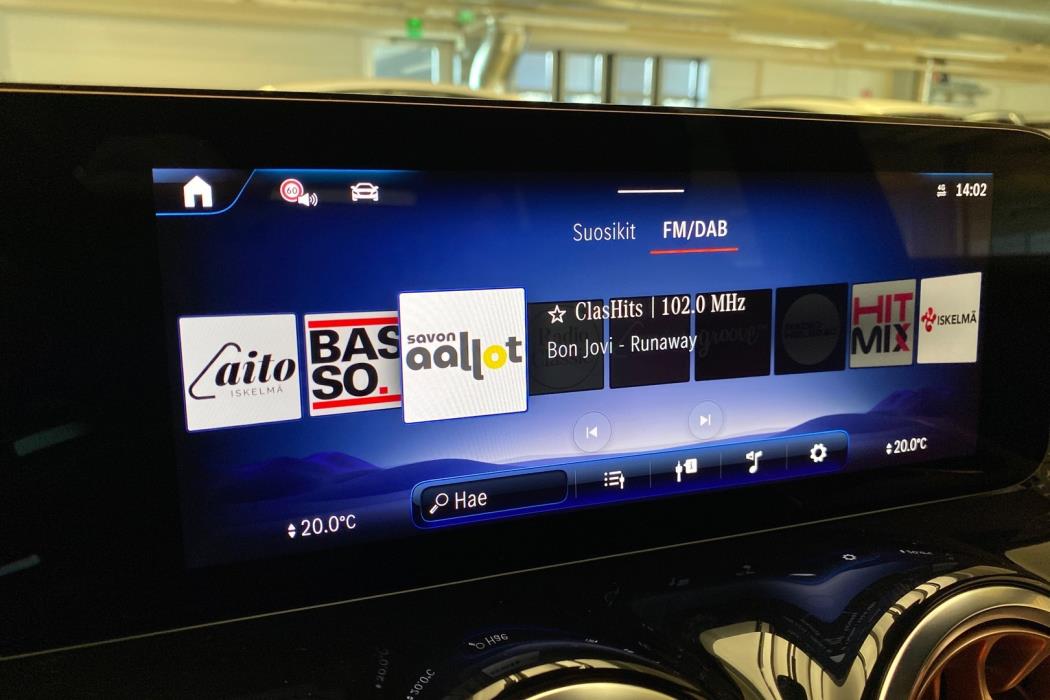 MERCEDES-BENZ EQB 2024