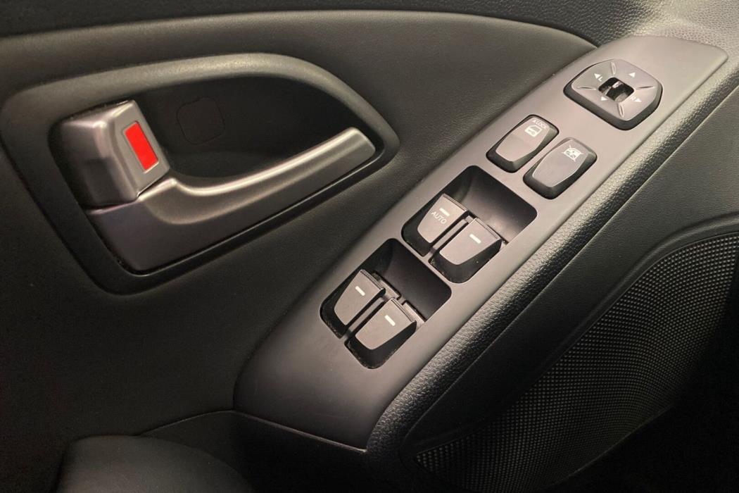 HYUNDAI ix35 2012