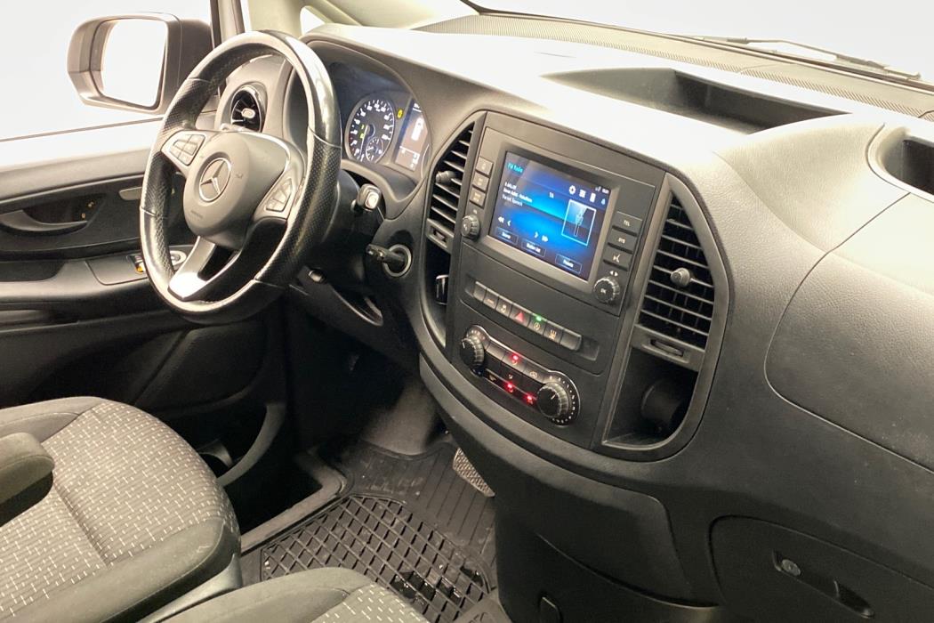 MERCEDES-BENZ Vito 2023