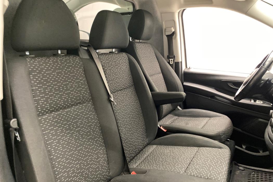 MERCEDES-BENZ Vito 2023