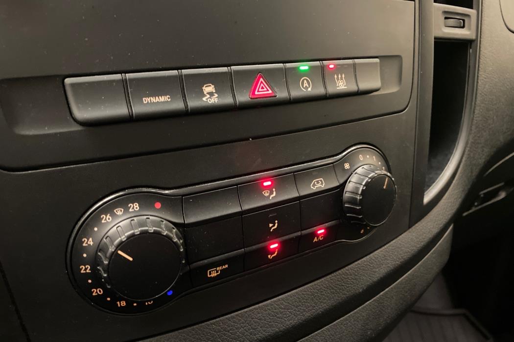 MERCEDES-BENZ Vito 2023