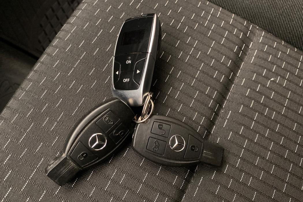 MERCEDES-BENZ Vito 2023