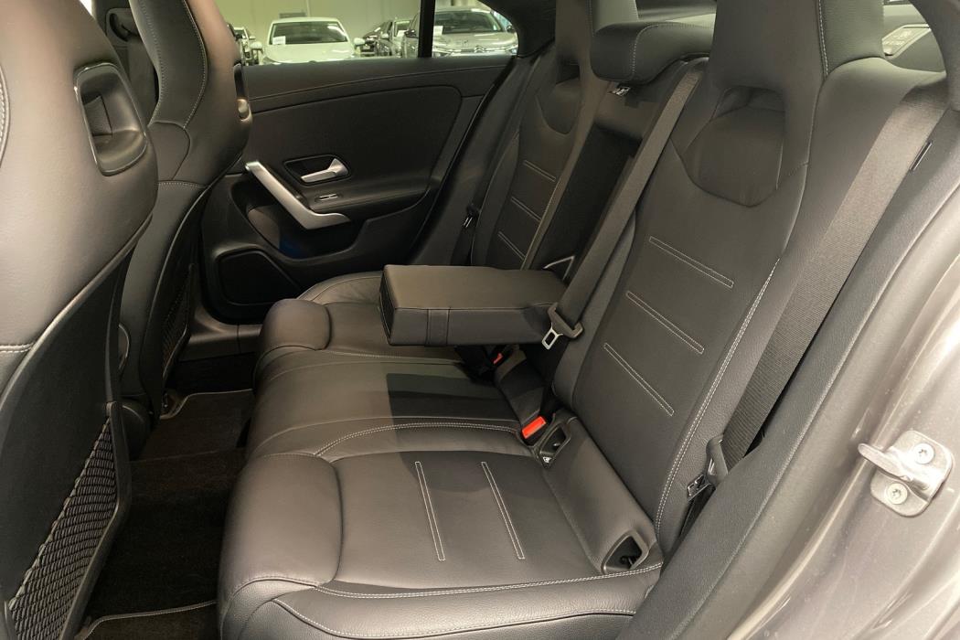 MERCEDES-BENZ CLA 2023