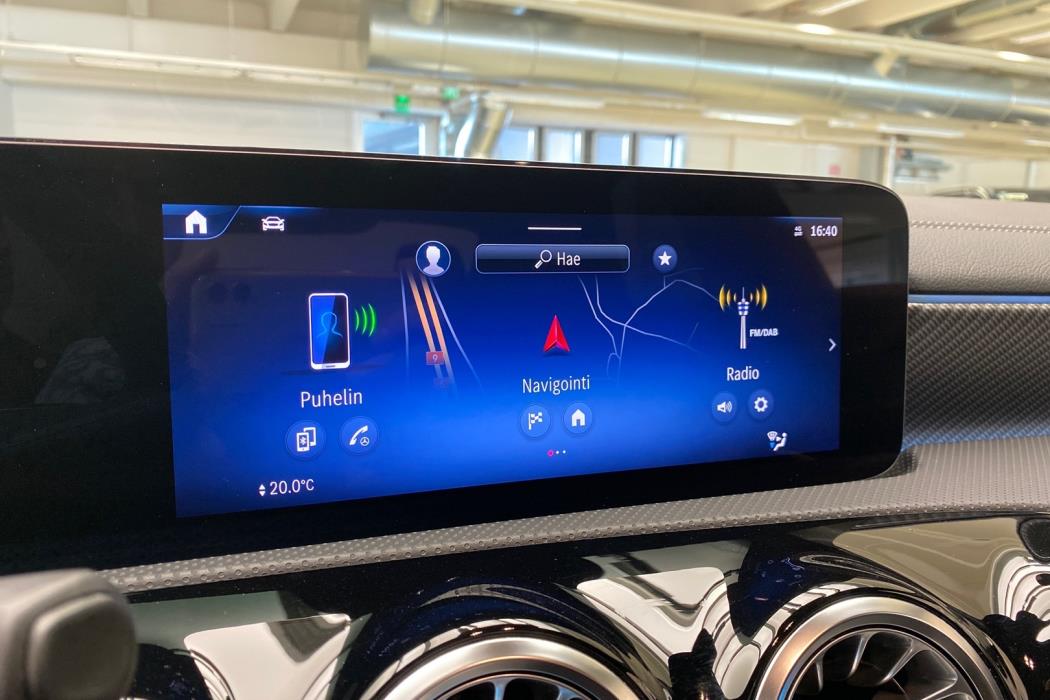 MERCEDES-BENZ CLA 2023