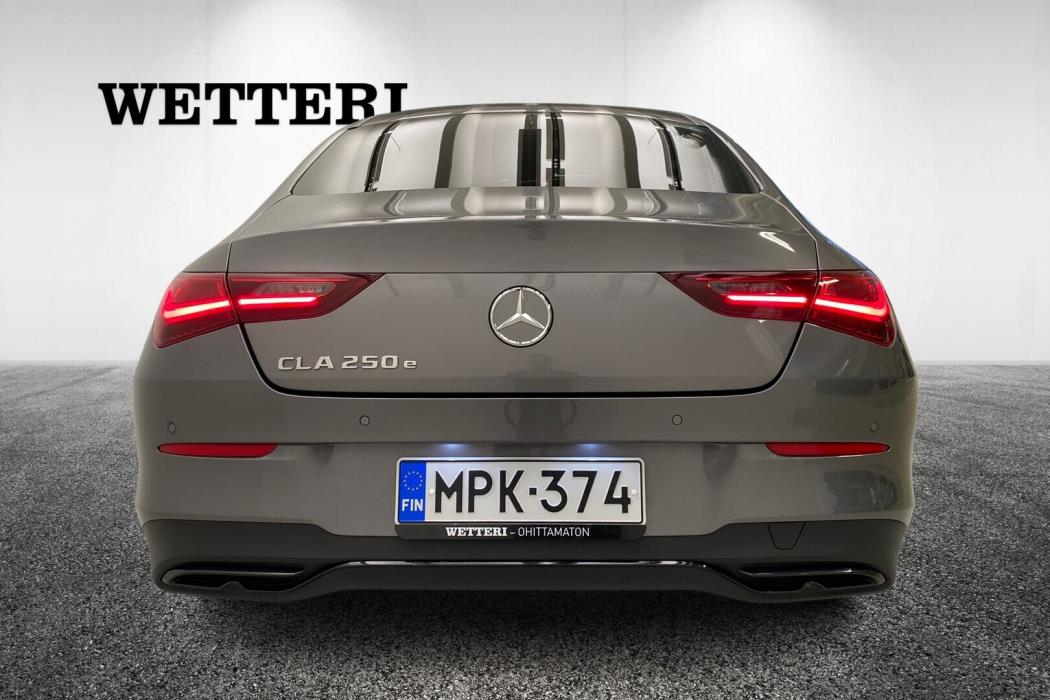 MERCEDES-BENZ CLA 2023