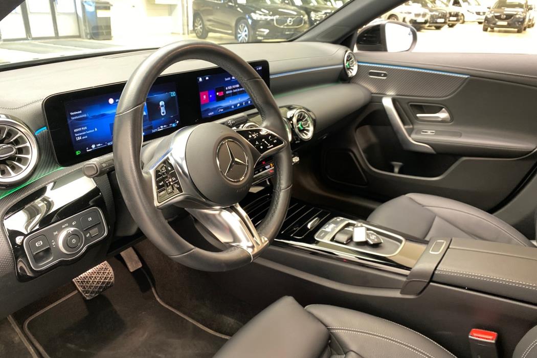 MERCEDES-BENZ CLA 2023