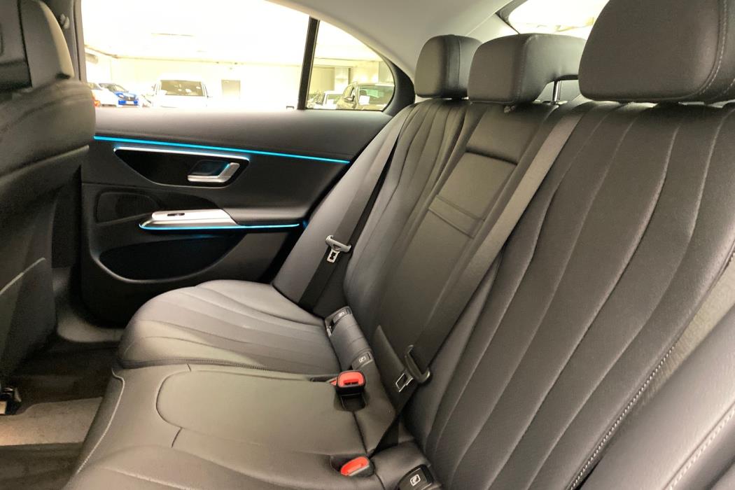 MERCEDES-BENZ E 2025