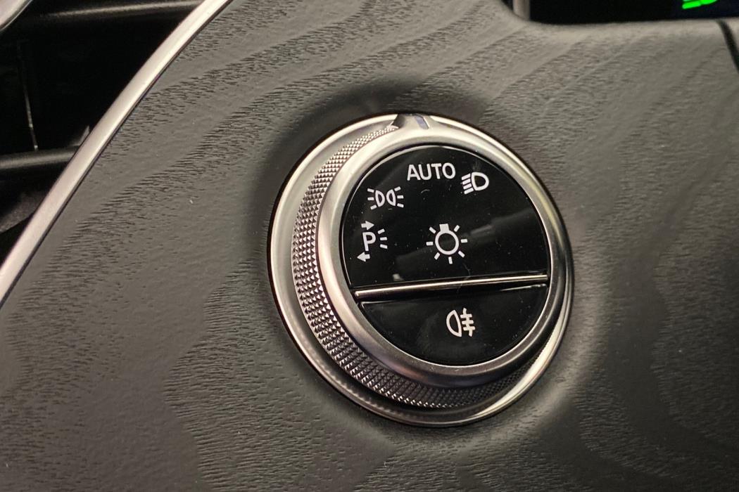 MERCEDES-BENZ E 2025