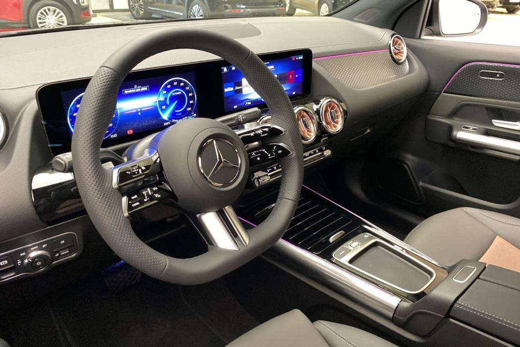 MERCEDES-BENZ EQA 2026