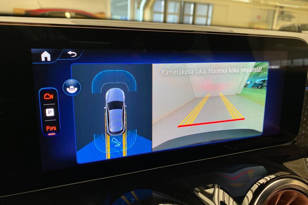 MERCEDES-BENZ EQB 2025